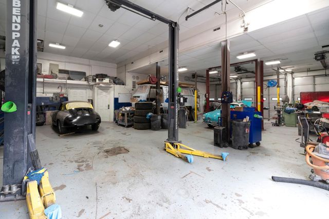 35 S Main Street, Newton, NH 03858