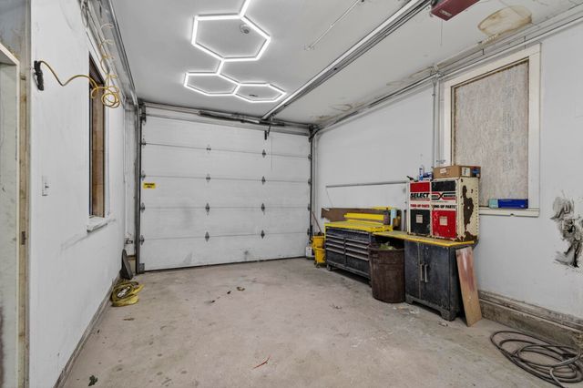 35 S Main Street, Newton, NH 03858