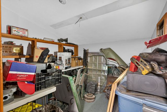 35 S Main Street, Newton, NH 03858