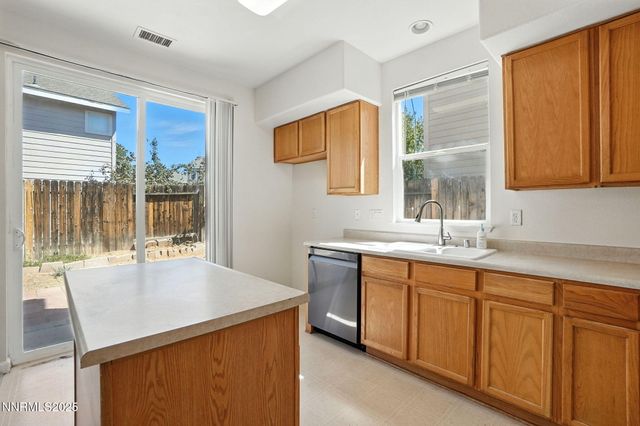 9248 Running Dog Circle, Reno, NV 89506