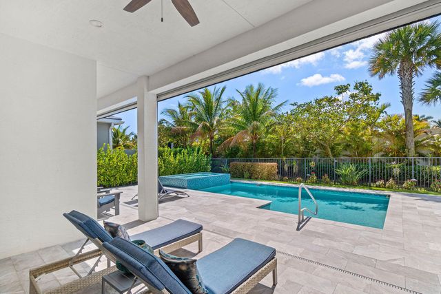 9918 Pecorino Isle, Boynton Beach, FL 33473