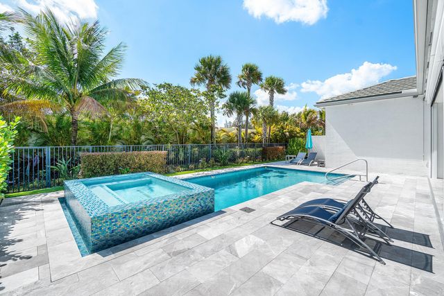 9918 Pecorino Isle, Boynton Beach, FL 33473