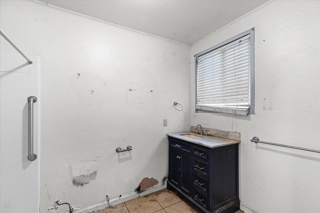 540 E Sonoma Ave, Stockton, CA 95204