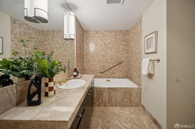 75 Folsom Street 1001, San Francisco, CA 94105
