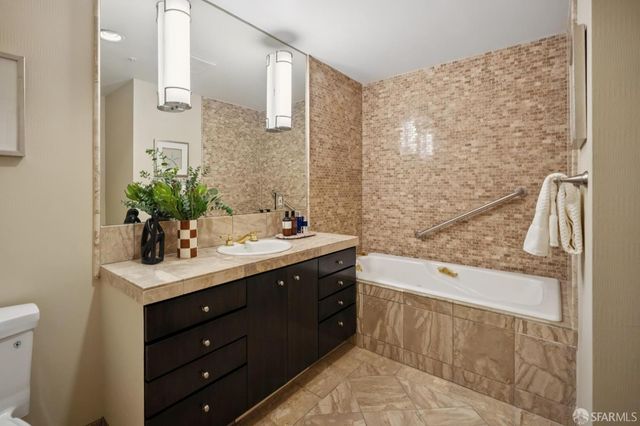 75 Folsom Street 1001, San Francisco, CA 94105