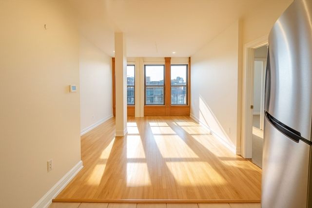 7 Central Sq 203, Lynn, MA 01901