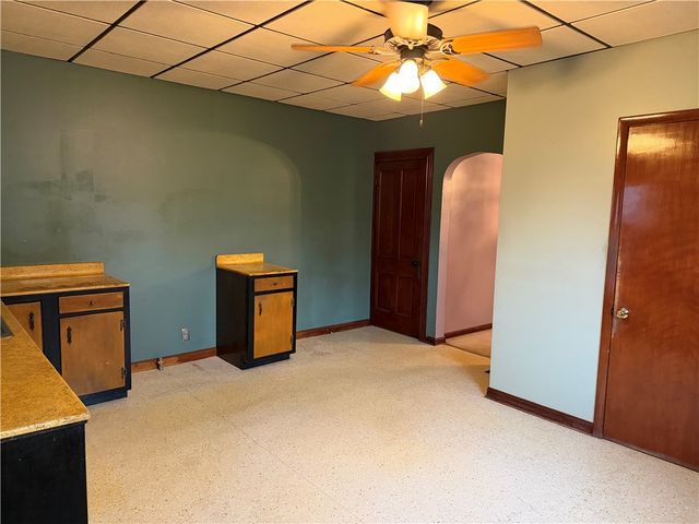 926 N Ashland, New Castle, PA 16102