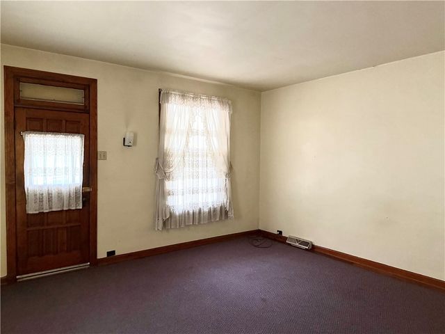 926 N Ashland, New Castle, PA 16102