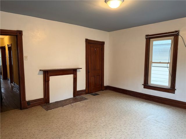 926 N Ashland, New Castle, PA 16102