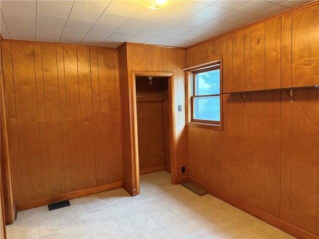 926 N Ashland, New Castle, PA 16102