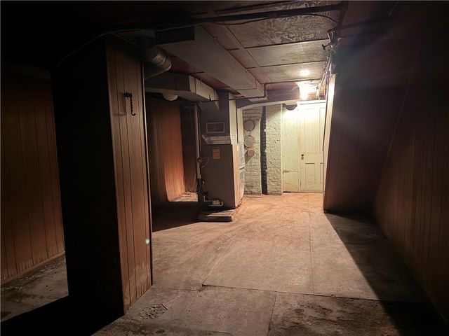 926 N Ashland, New Castle, PA 16102