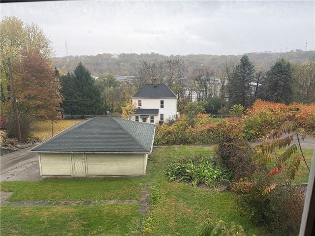 926 N Ashland, New Castle, PA 16102