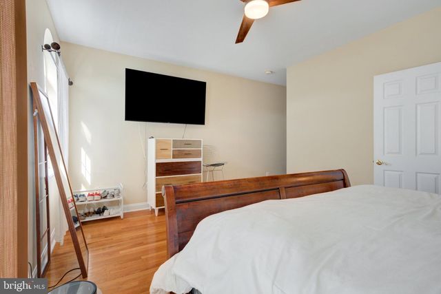 881 N 5TH ST, Philadelphia, PA 19123