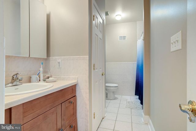 881 N 5TH ST, Philadelphia, PA 19123