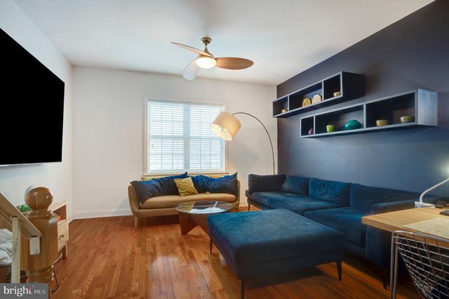881 N 5TH ST, Philadelphia, PA 19123