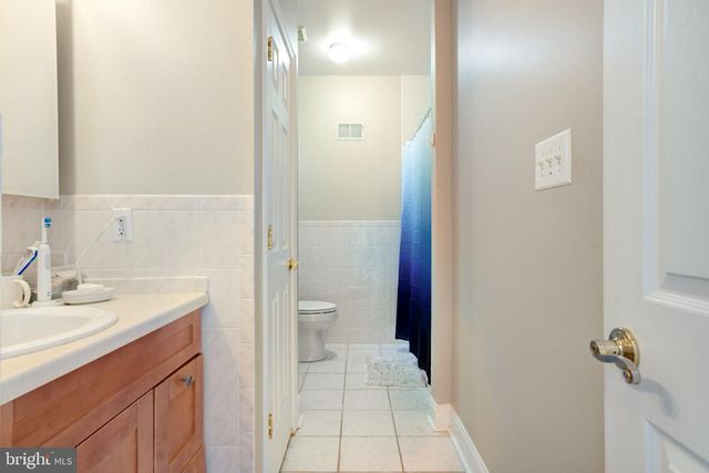 881 N 5TH ST, Philadelphia, PA 19123