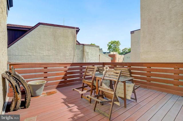 881 N 5TH ST, Philadelphia, PA 19123
