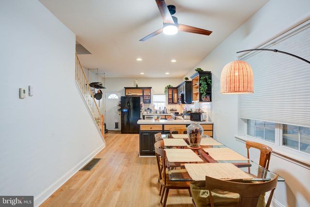 881 N 5TH ST, Philadelphia, PA 19123