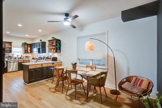 881 N 5TH ST, Philadelphia, PA 19123