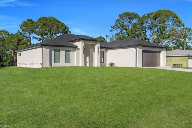 3716 10th ST SW, Lehigh Acres, FL 33976