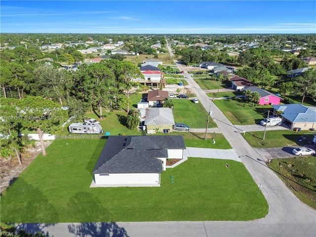 3716 10th ST SW, Lehigh Acres, FL 33976