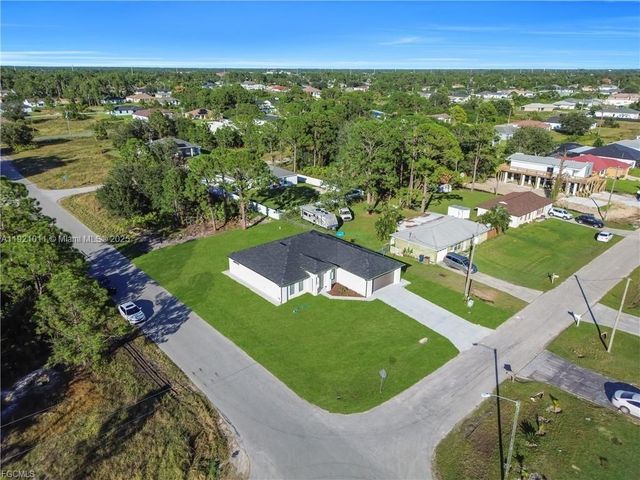 3716 10th ST SW, Lehigh Acres, FL 33976