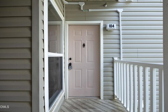 1231 University Court 104, Raleigh, NC 27606