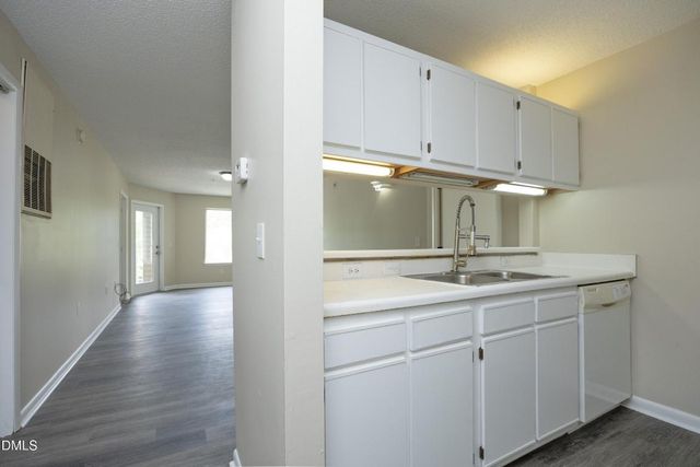 1231 University Court 104, Raleigh, NC 27606