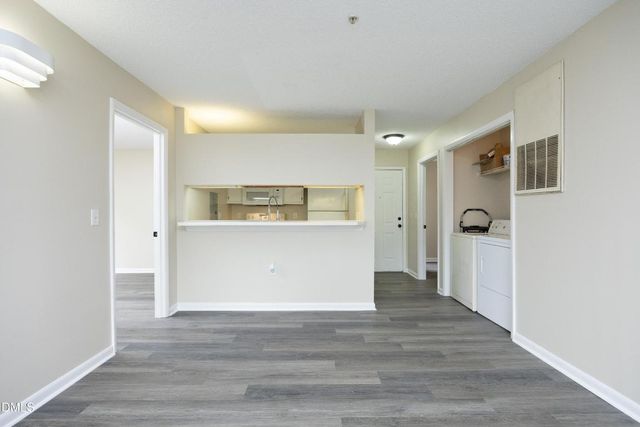 1231 University Court 104, Raleigh, NC 27606