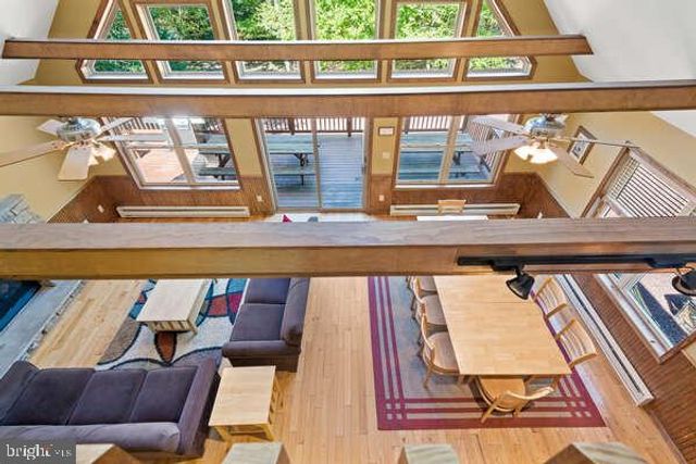 68 SKYE DR, Lake Harmony, PA 18624