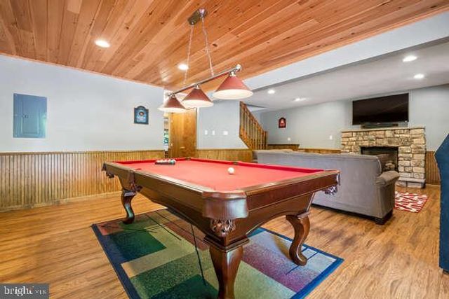 68 SKYE DR, Lake Harmony, PA 18624