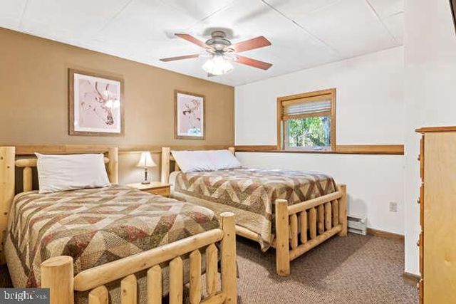 68 SKYE DR, Lake Harmony, PA 18624