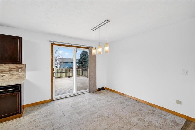 559 Elijah Court, Evansville, WI 53536