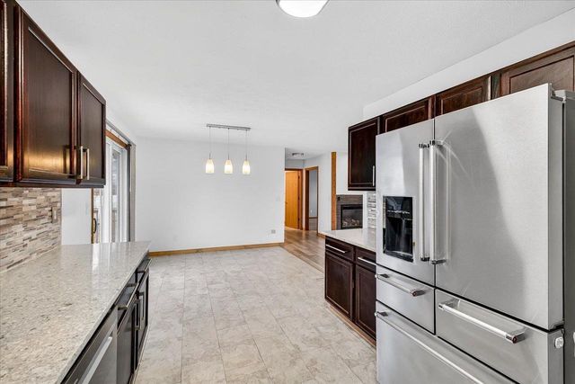 559 Elijah Court, Evansville, WI 53536