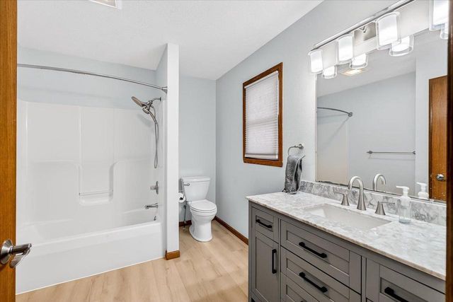 559 Elijah Court, Evansville, WI 53536