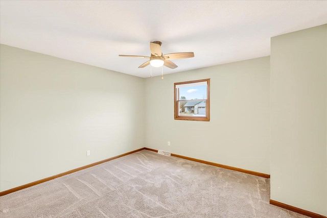 559 Elijah Court, Evansville, WI 53536