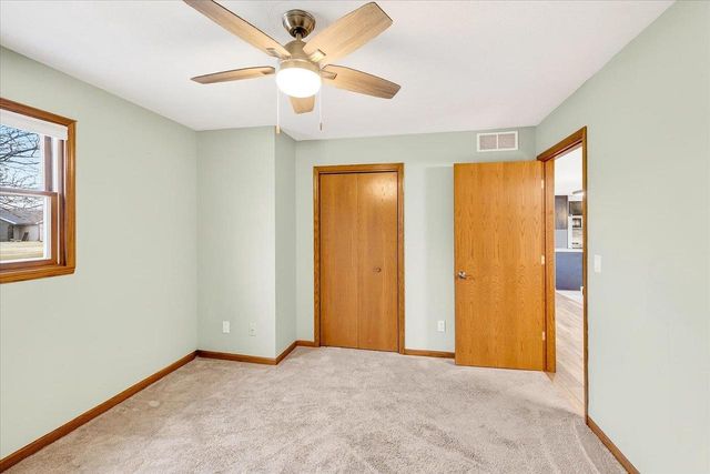 559 Elijah Court, Evansville, WI 53536