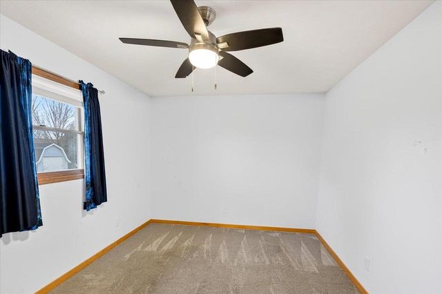 559 Elijah Court, Evansville, WI 53536