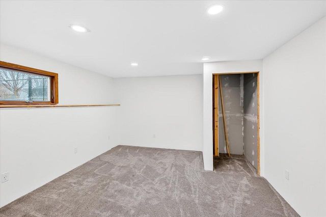 559 Elijah Court, Evansville, WI 53536