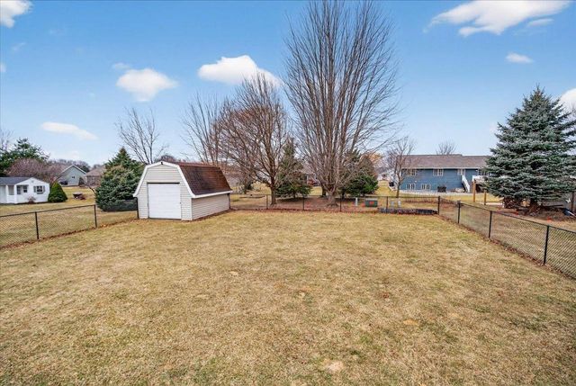 559 Elijah Court, Evansville, WI 53536