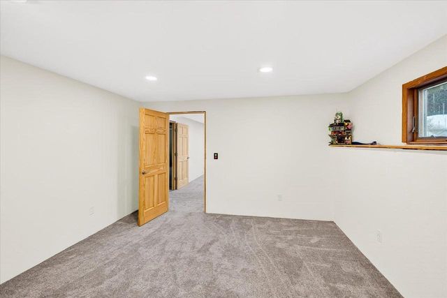 559 Elijah Court, Evansville, WI 53536