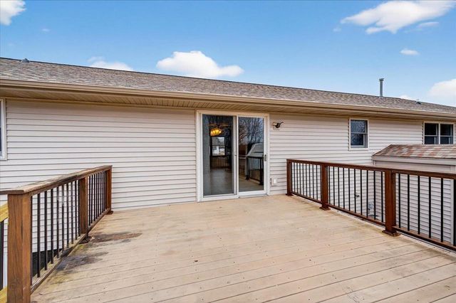 559 Elijah Court, Evansville, WI 53536