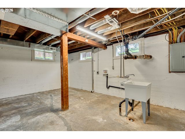 111 Nw 40TH St, Vancouver, WA 98660