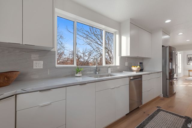 866 E ROOSEVELT AVE, Salt Lake City, UT 84105