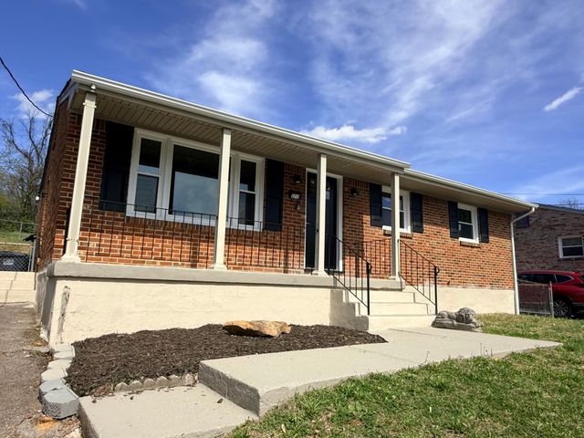 3213 Forest Park BLVD, Roanoke, VA 24017