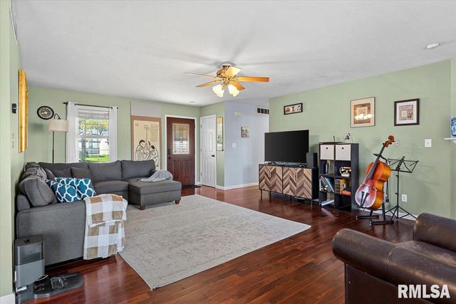 1005 Post Road, Springfield, IL 62712