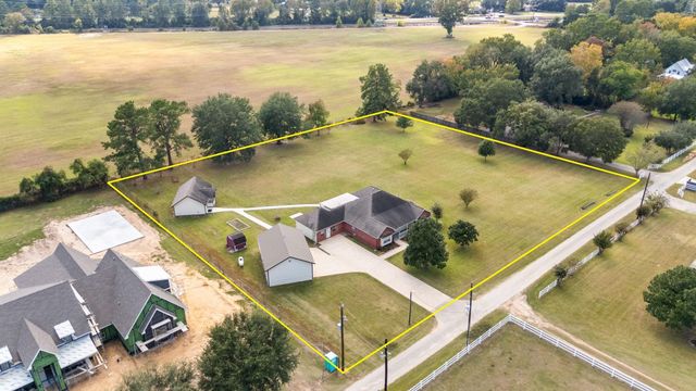 24236 Stuebner Airline Road, Tomball, TX 77375