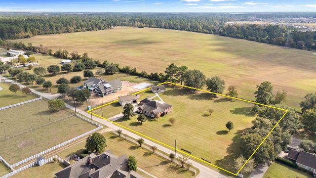 24236 Stuebner Airline Road, Tomball, TX 77375