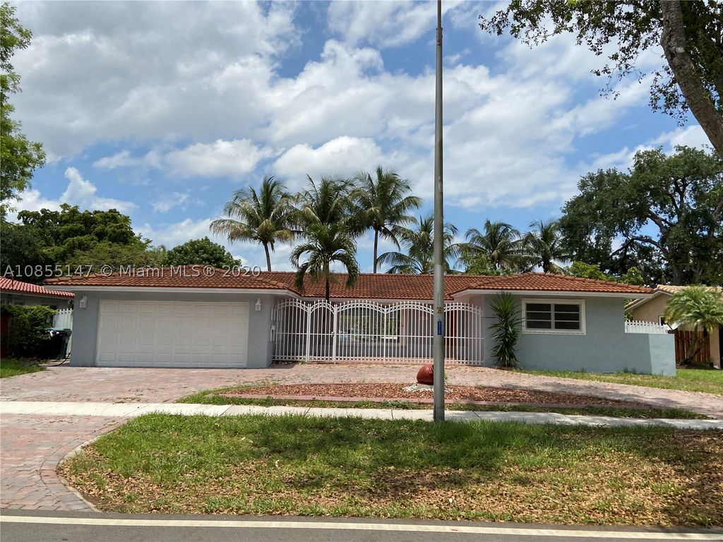 6365 S Miami Lakeway S, Miami Lakes, FL 33014