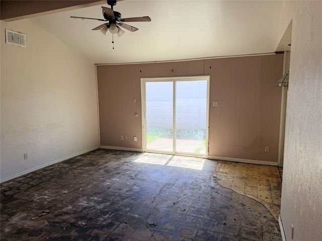 1304 Glynn Oaks Drive, Arlington, TX 76010